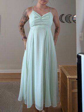 Green Flowy H&M Maxi Dress with Tie Back (4)